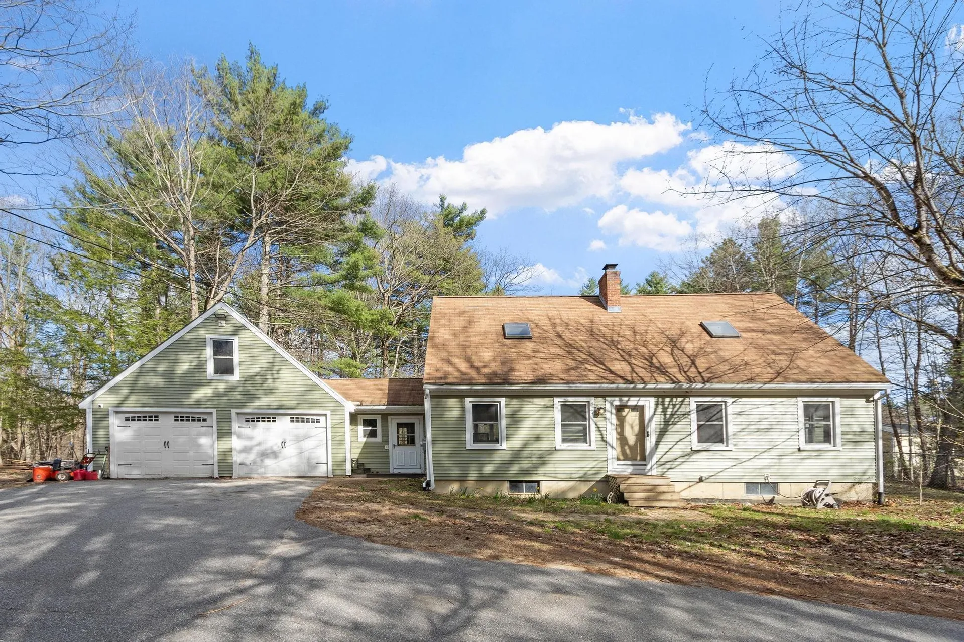 61 Beaver Pond Road Weare NH 03281-5801
