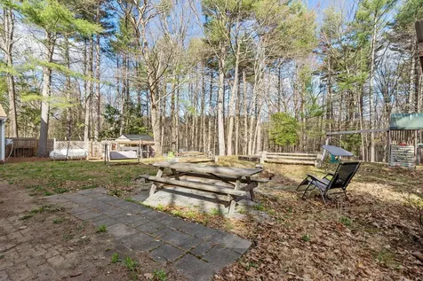 61 Beaver Pond Road Weare NH 03281-5801