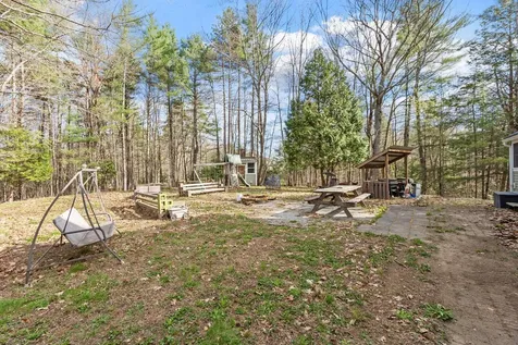 61 Beaver Pond Road Weare NH 03281-5801