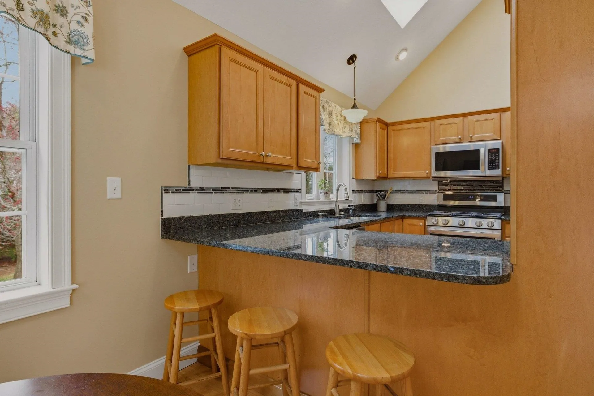 38 Willowbrook Avenue Greenland NH 03840