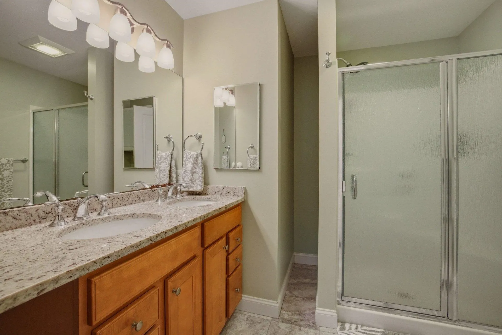 38 Willowbrook Avenue Greenland NH 03840