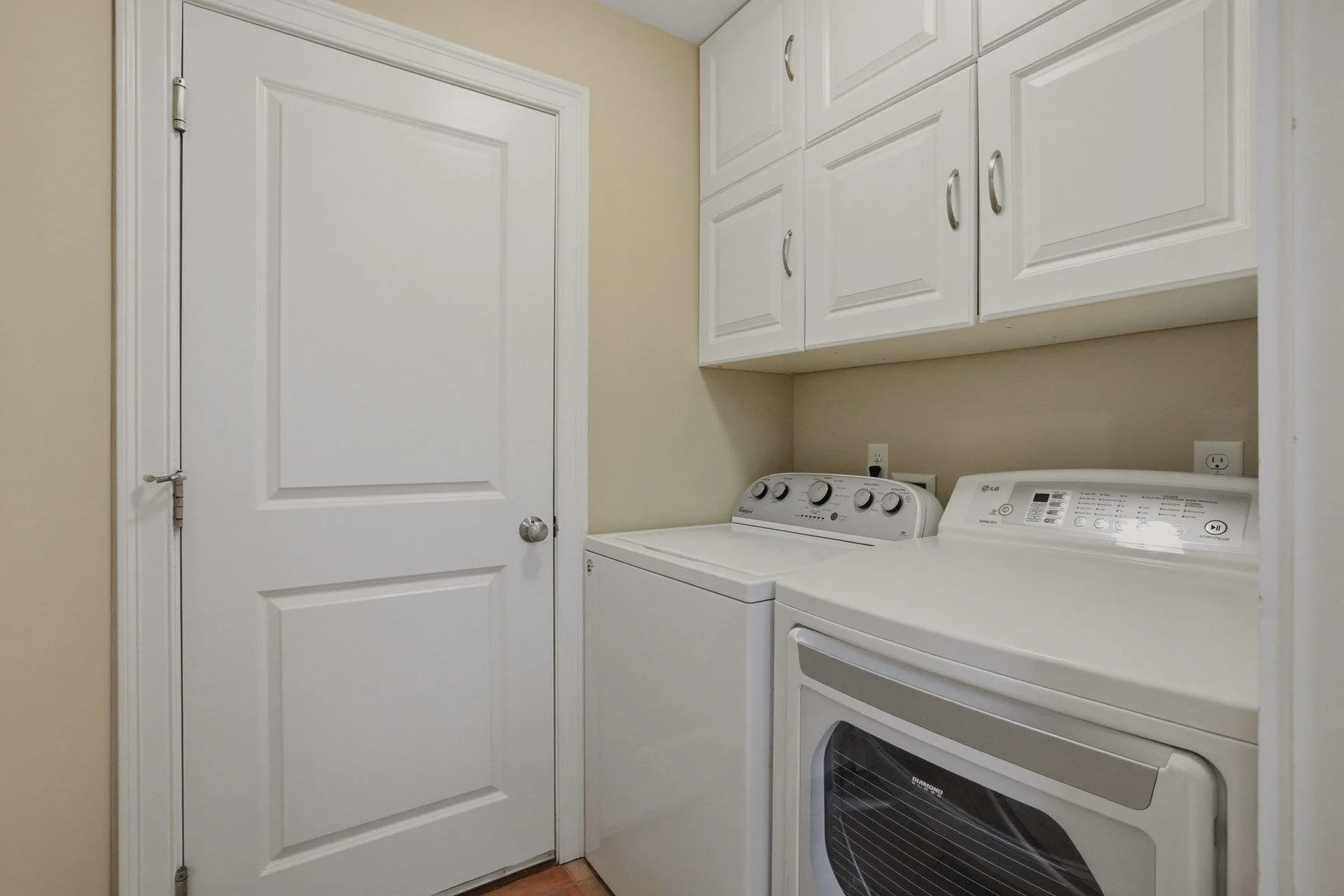 38 Willowbrook Avenue Greenland NH 03840