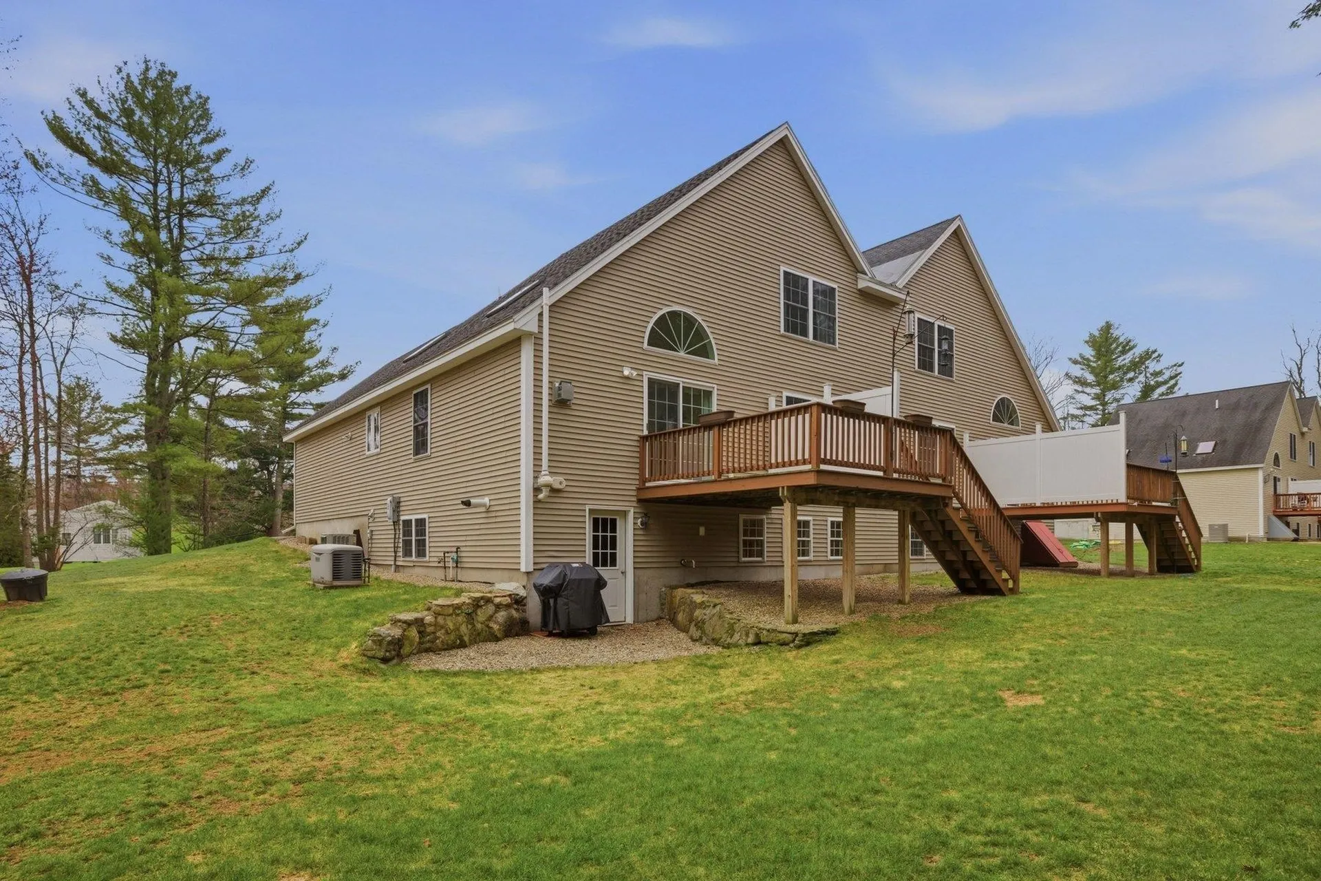 38 Willowbrook Avenue Greenland NH 03840