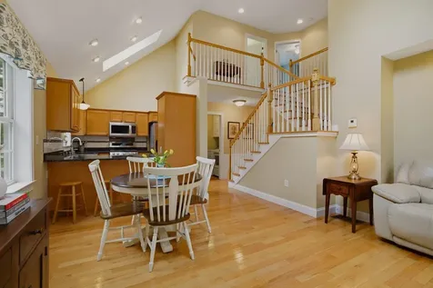 38 Willowbrook Avenue Greenland NH 03840