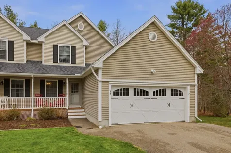 38 Willowbrook Avenue Greenland NH 03840