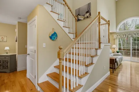 38 Willowbrook Avenue Greenland NH 03840