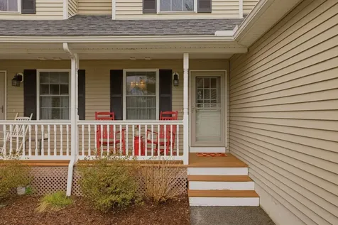 38 Willowbrook Avenue Greenland NH 03840