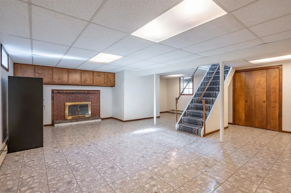 422 Main Dunstable Road Nashua NH 03063