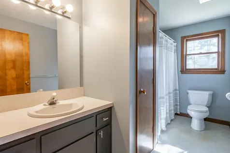 422 Main Dunstable Road Nashua NH 03063