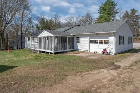 422 Main Dunstable Road Nashua NH 03063