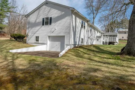 422 Main Dunstable Road Nashua NH 03063