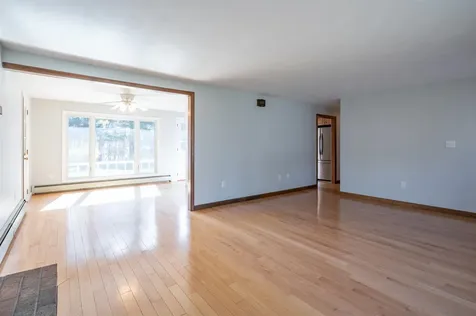 422 Main Dunstable Road Nashua NH 03063