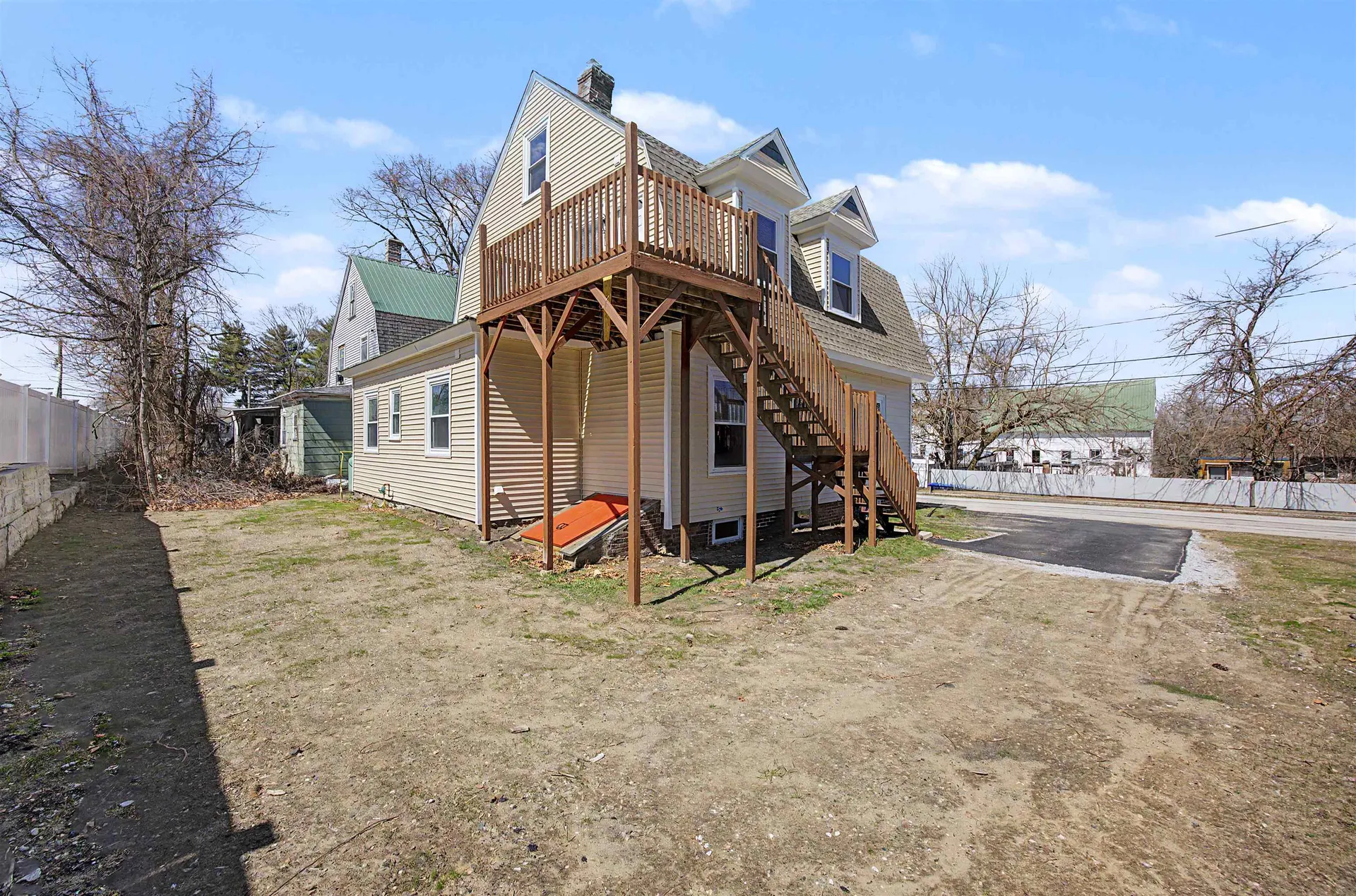 118 W. Hillcrest Avenue Manchester NH 03103