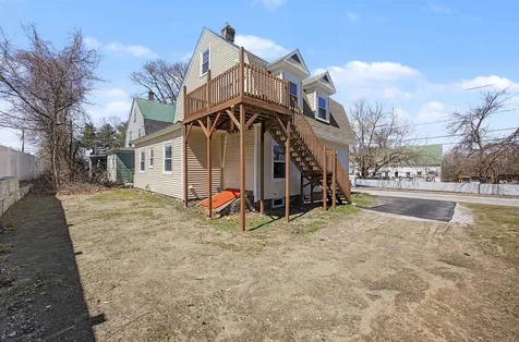 118 W. Hillcrest Avenue Manchester NH 03103