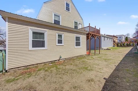 118 W. Hillcrest Avenue Manchester NH 03103