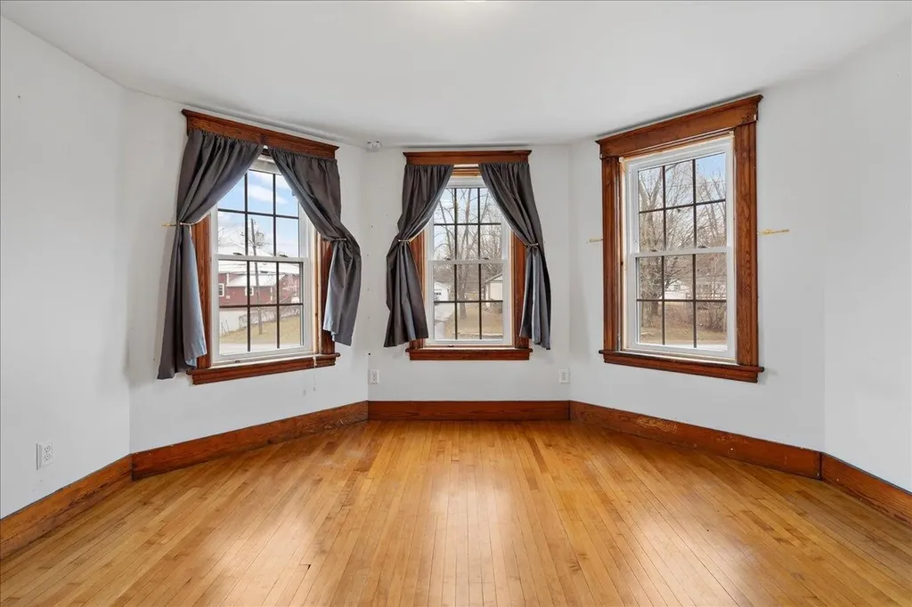 570 South Main Street Alburgh VT 05440