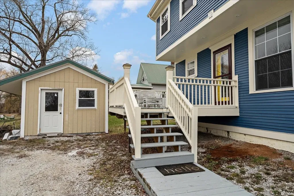 570 South Main Street Alburgh VT 05440