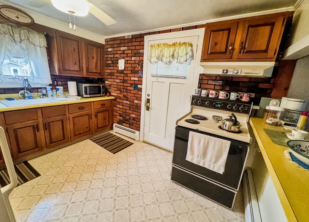 47 Sycamore Lane Shaftsbury VT 05262