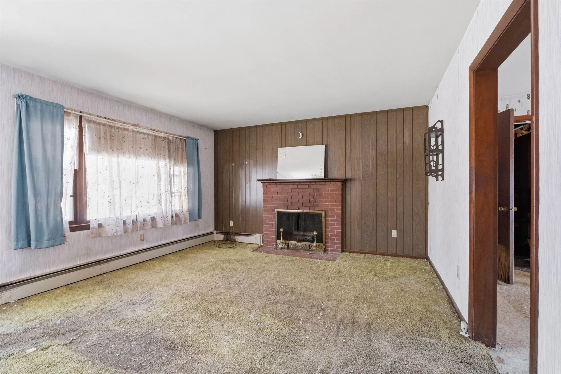 11 Thompson Avenue Hooksett NH 03106