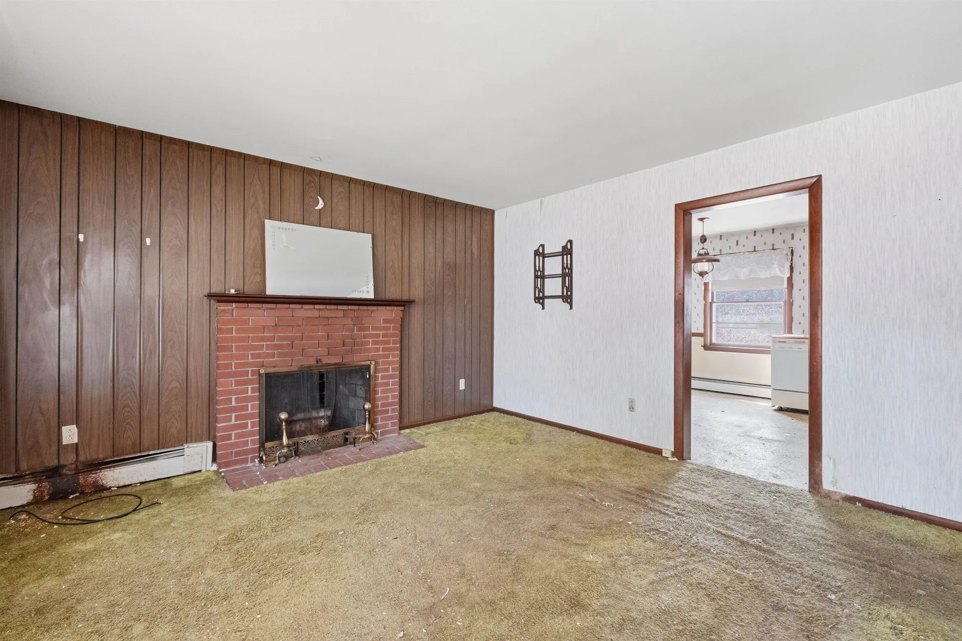 11 Thompson Avenue Hooksett NH 03106