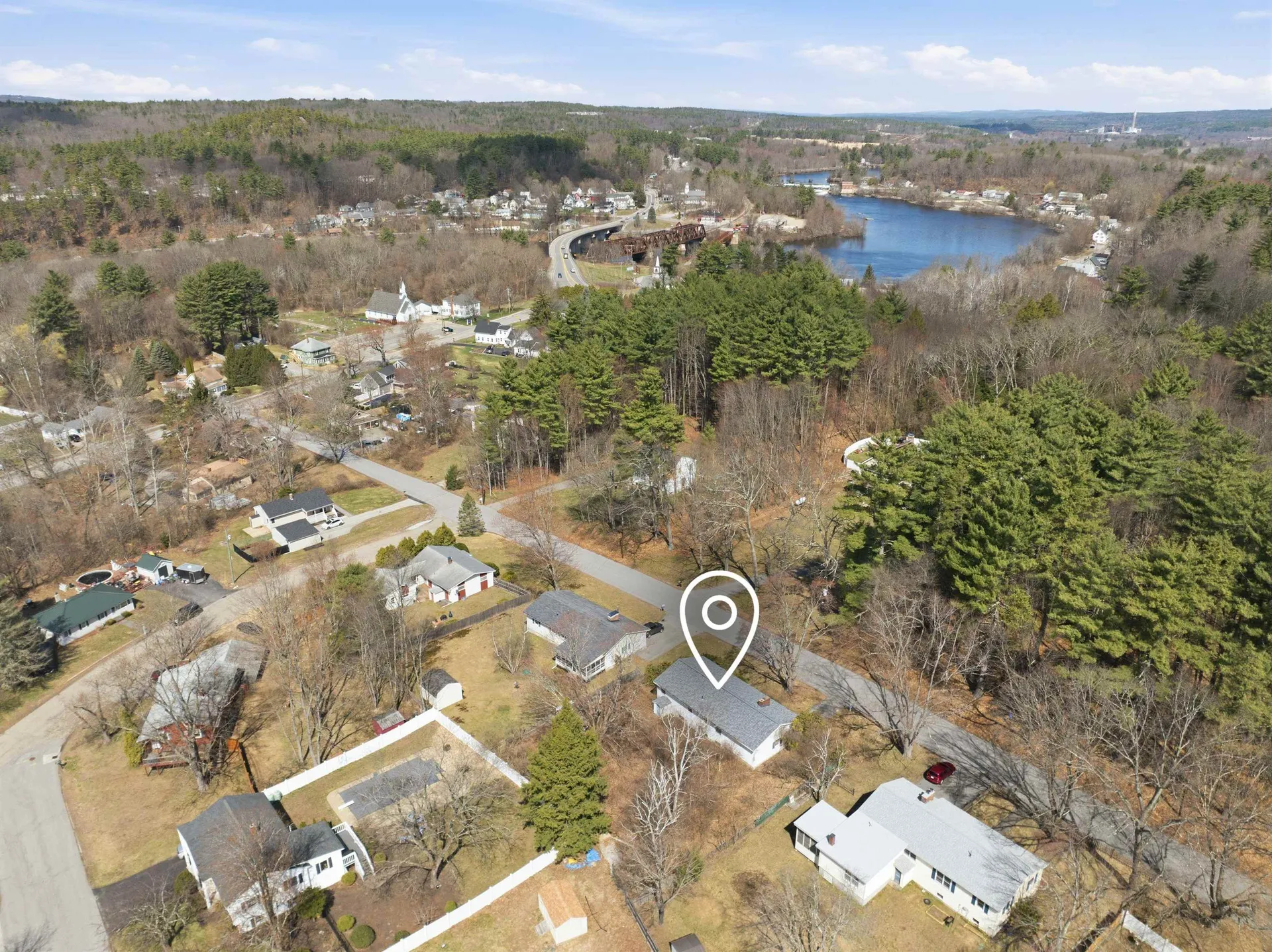 11 Thompson Avenue Hooksett NH 03106
