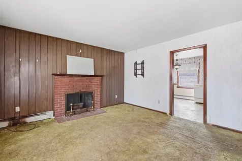 11 Thompson Avenue Hooksett NH 03106