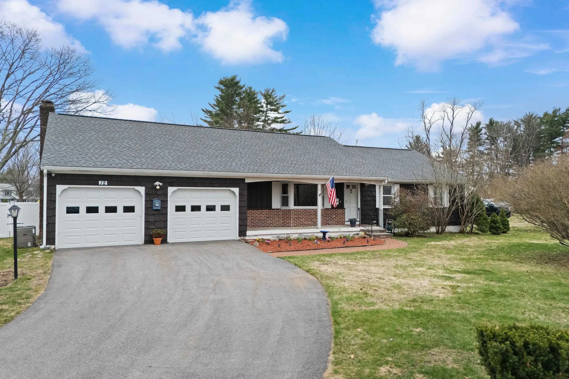 12 Colonial Circle Hampton NH 03842-3317