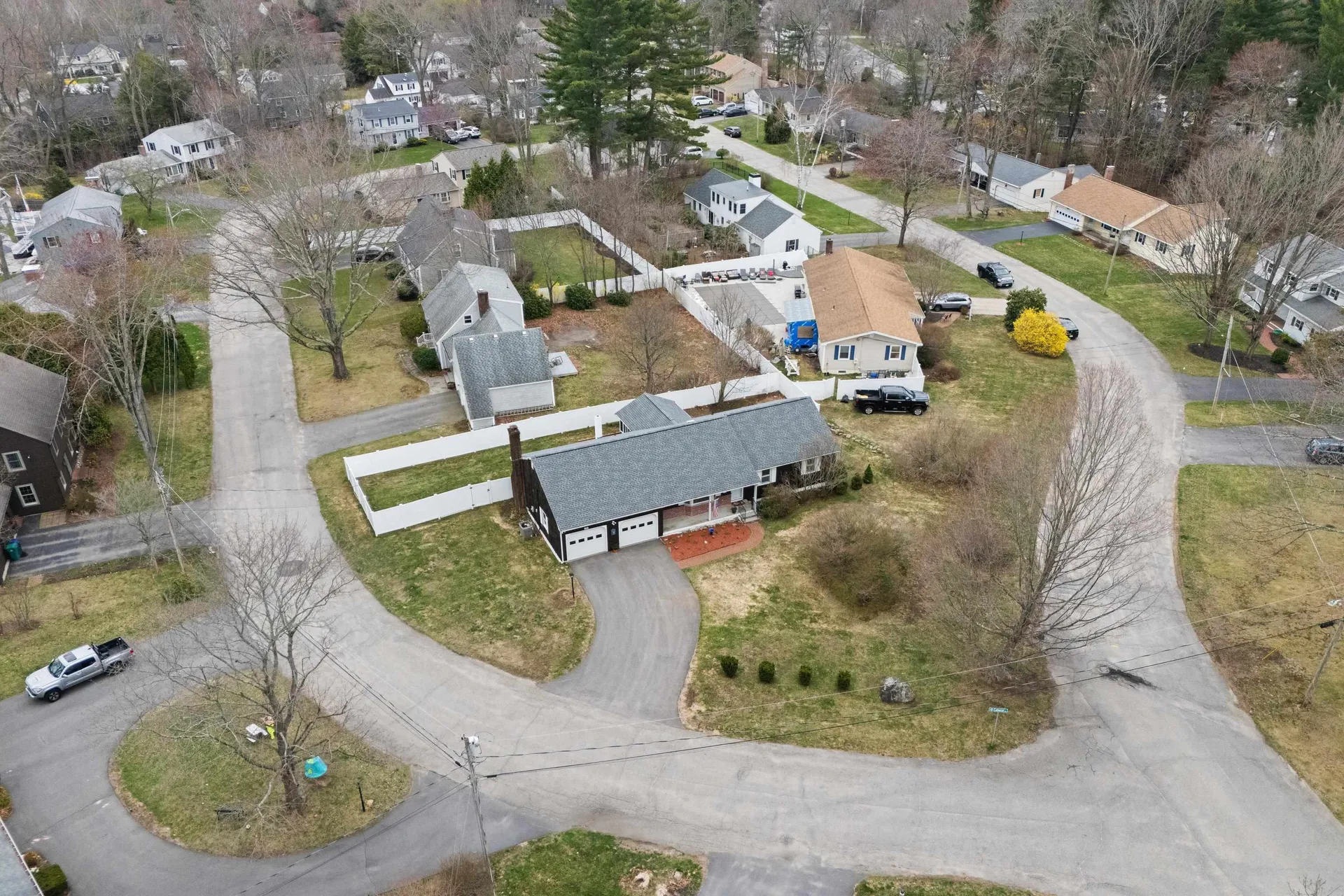 12 Colonial Circle Hampton NH 03842-3317