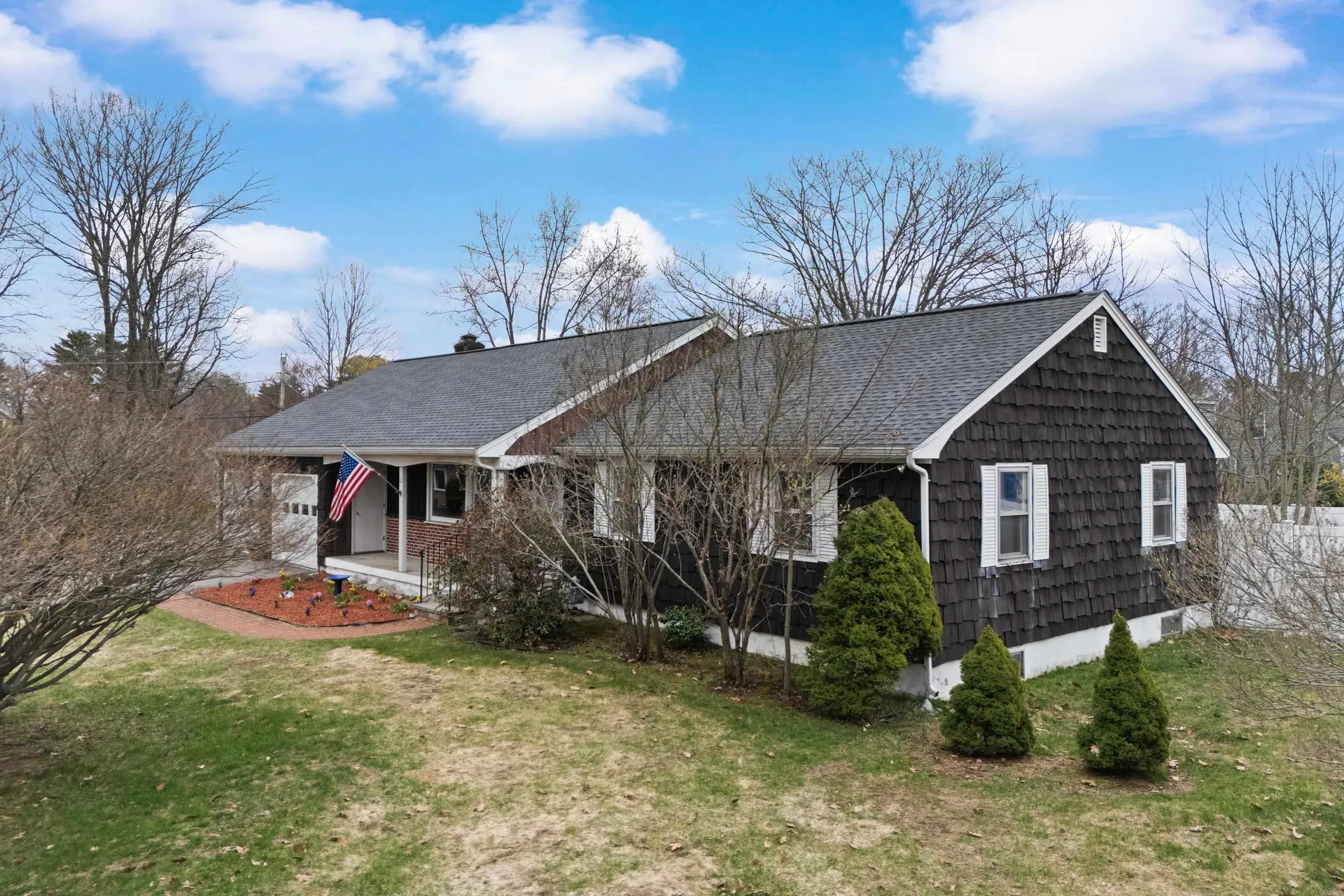 12 Colonial Circle Hampton NH 03842-3317