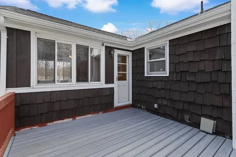 12 Colonial Circle Hampton NH 03842-3317