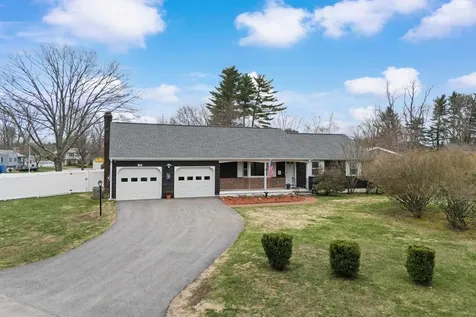12 Colonial Circle Hampton NH 03842-3317