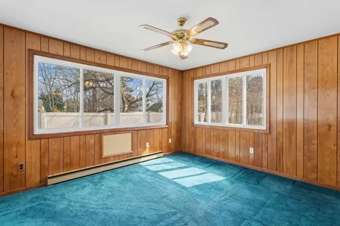 12 Colonial Circle Hampton NH 03842-3317