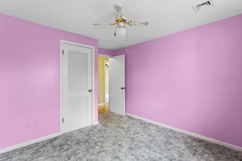 12 Colonial Circle Hampton NH 03842-3317