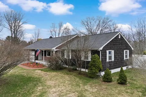12 Colonial Circle Hampton NH 03842-3317