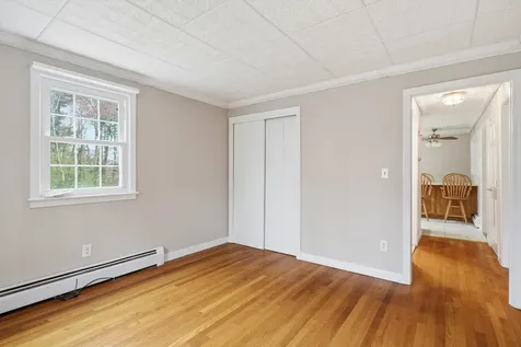 24 Fordway Extension Windham NH 03087