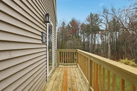 24 Fordway Extension Windham NH 03087