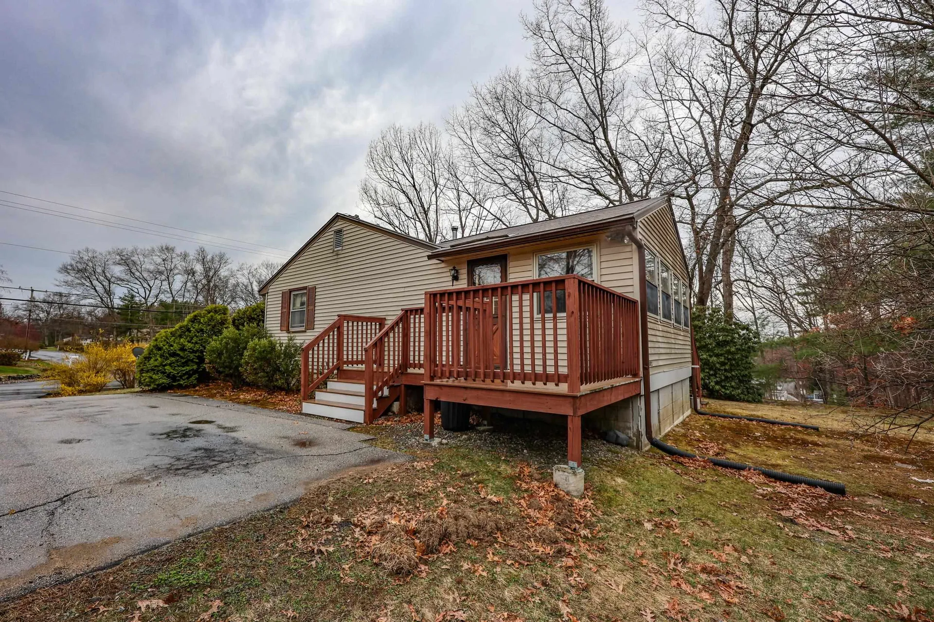 37 Country Club Lane Merrimack NH 03054