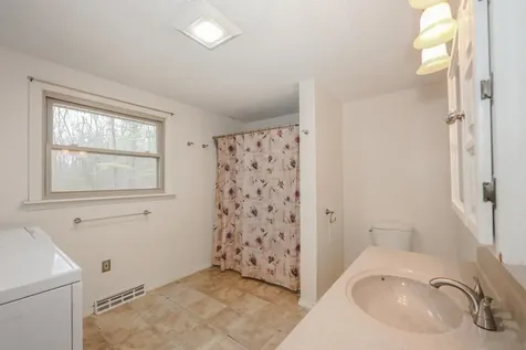 37 Country Club Lane Merrimack NH 03054