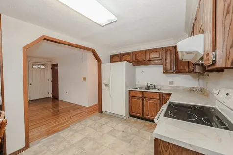 37 Country Club Lane Merrimack NH 03054