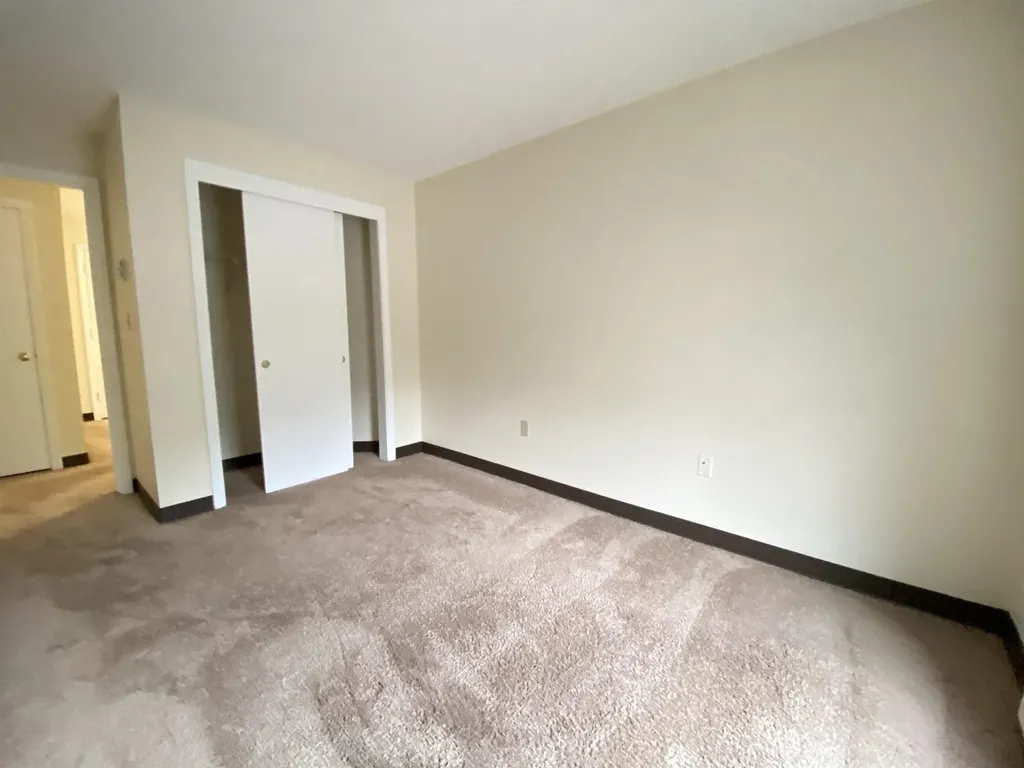 173 Eastern Avenue Manchester NH 03104