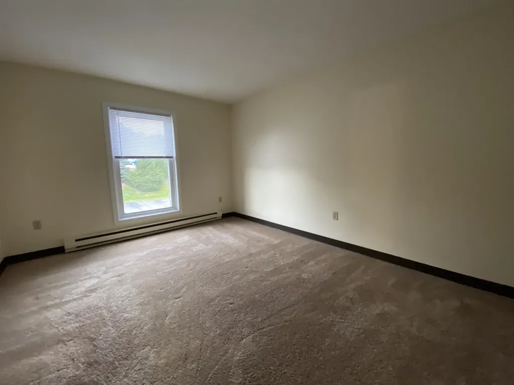 173 Eastern Avenue Manchester NH 03104