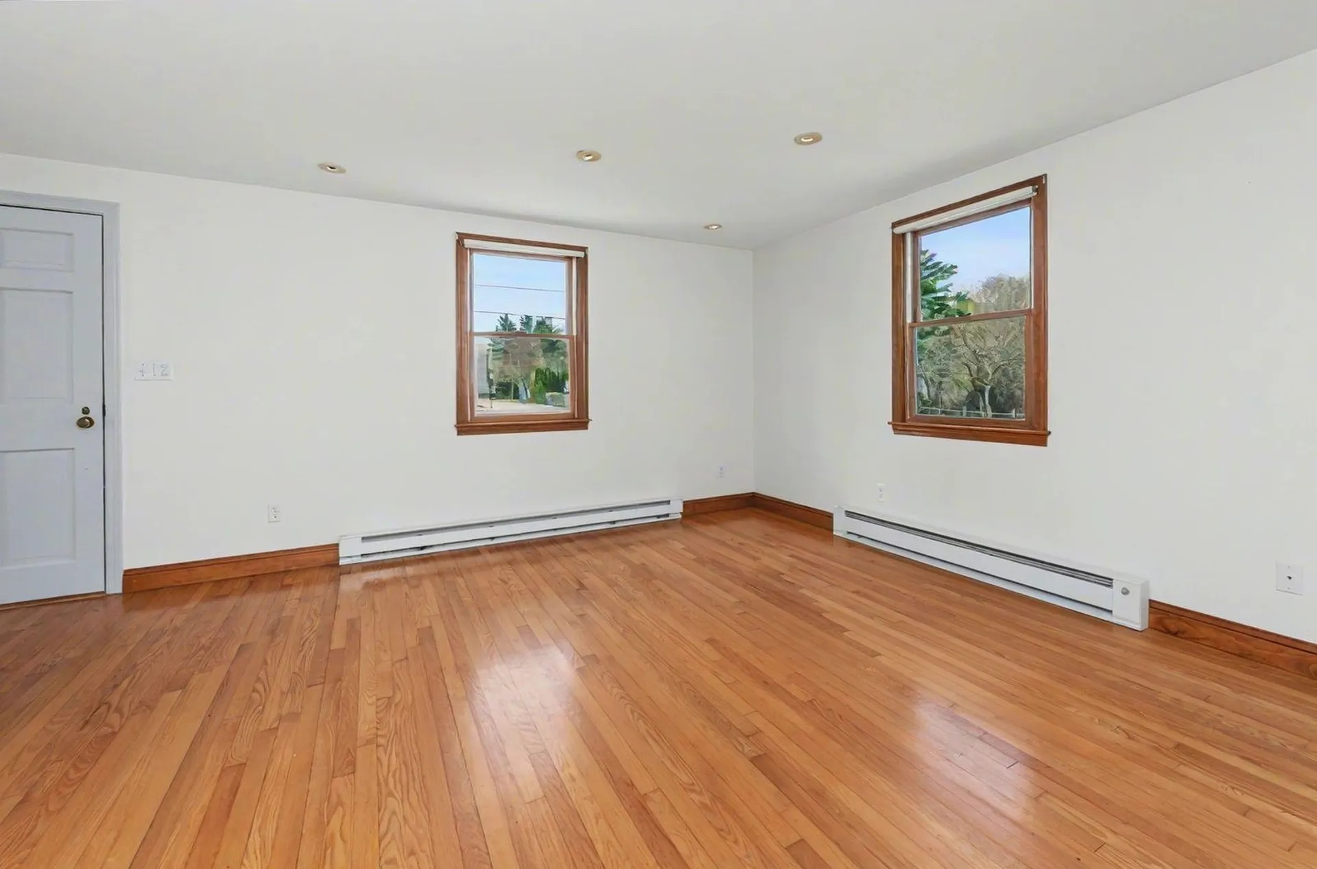 12 Miltimore Road Derry NH 03038