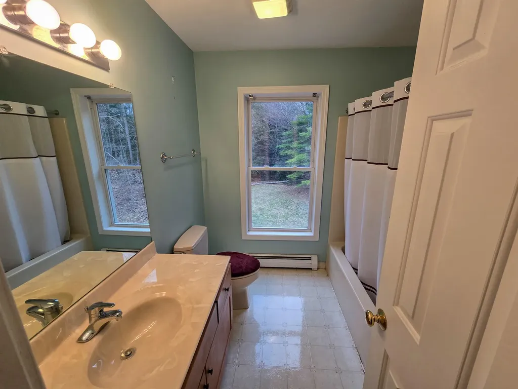 90 Hidden Pasture Road Hinesburg VT 05461