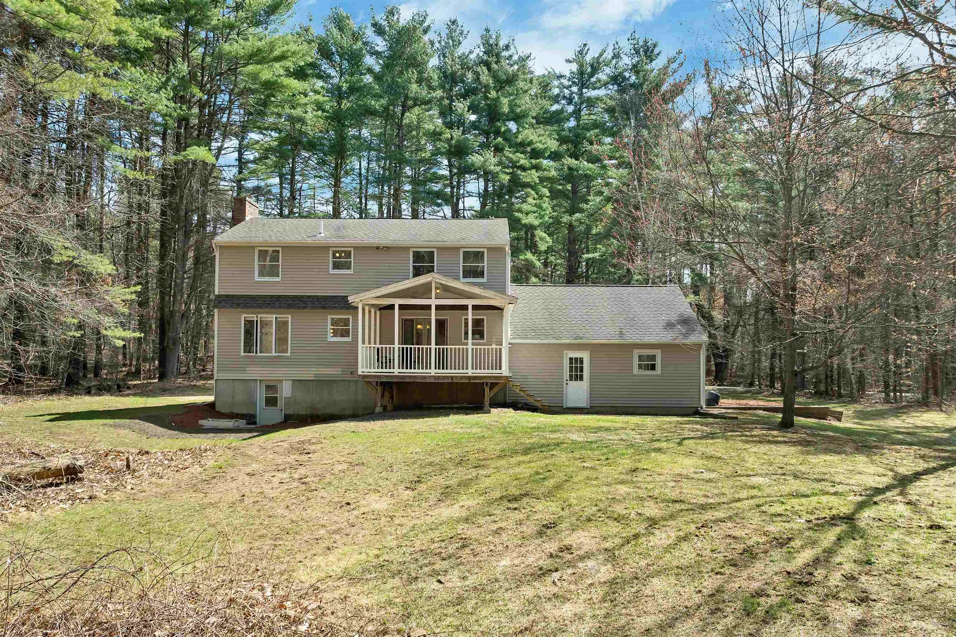 4 Schoolhouse Road Amherst NH 03031