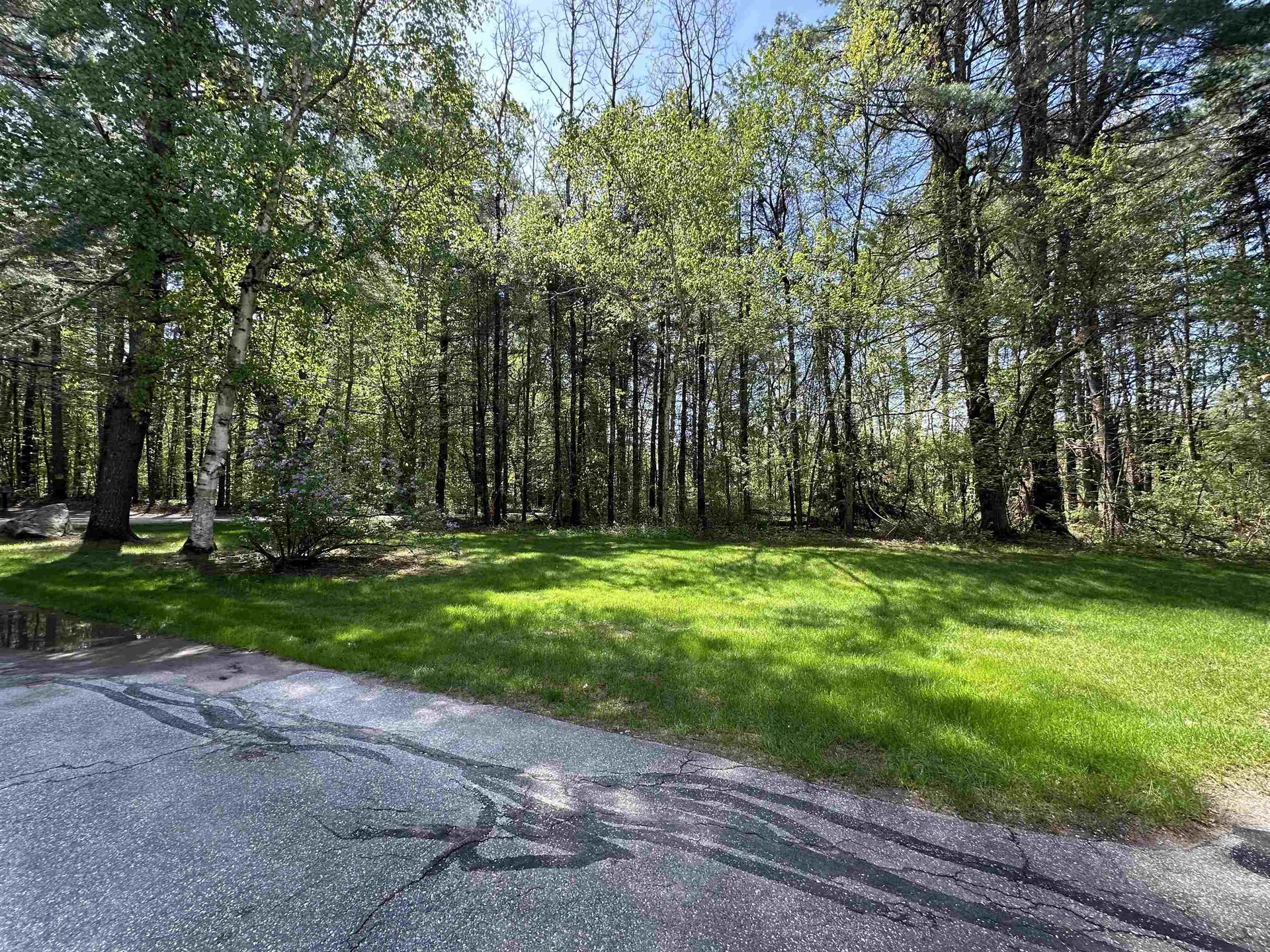 4 Schoolhouse Road Amherst NH 03031