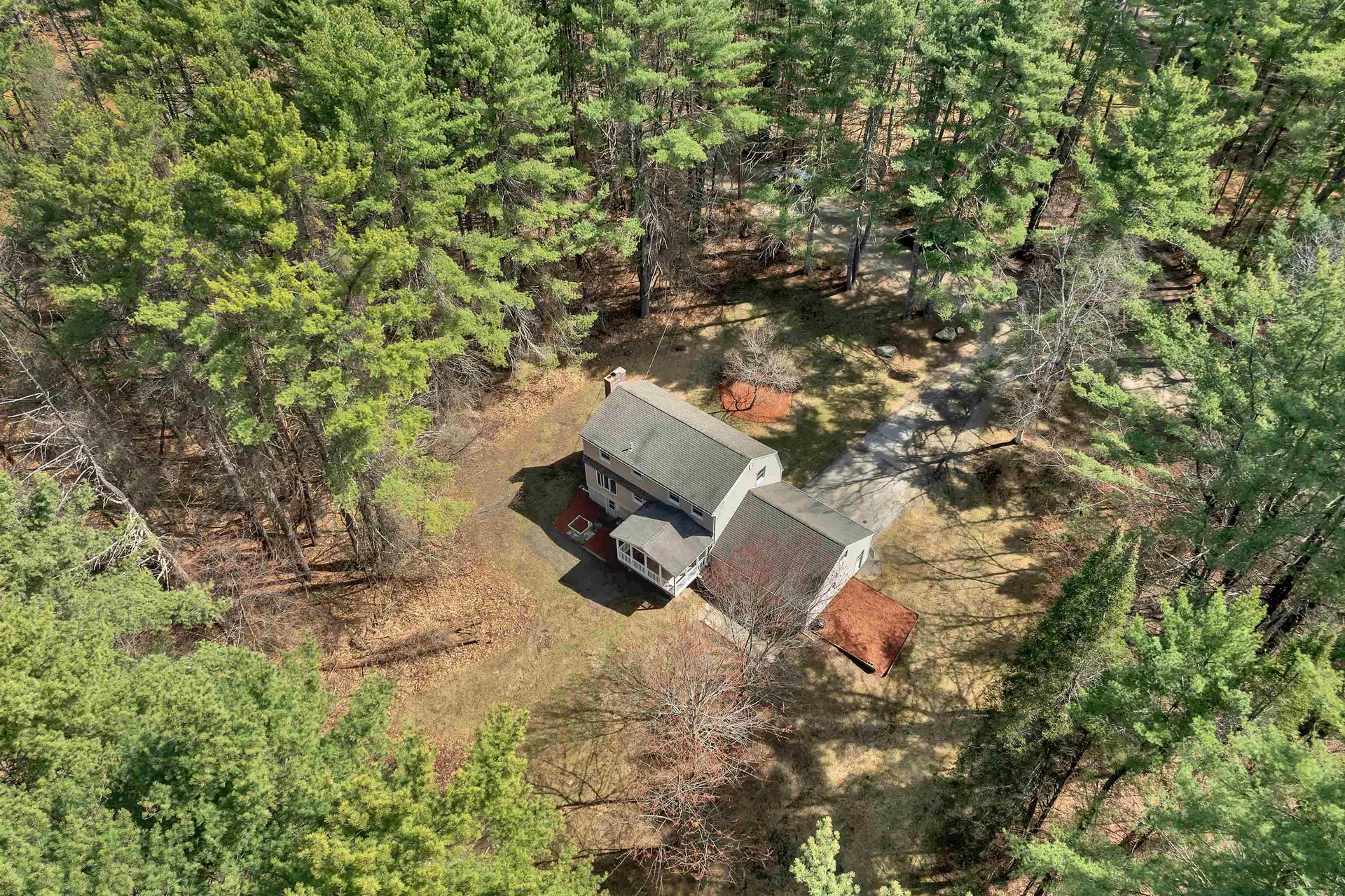 4 Schoolhouse Road Amherst NH 03031