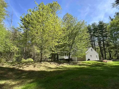 4 Schoolhouse Road Amherst NH 03031