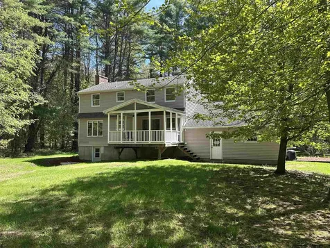 4 Schoolhouse Road Amherst NH 03031