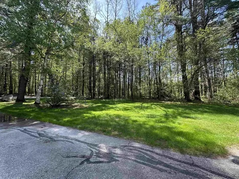 4 Schoolhouse Road Amherst NH 03031