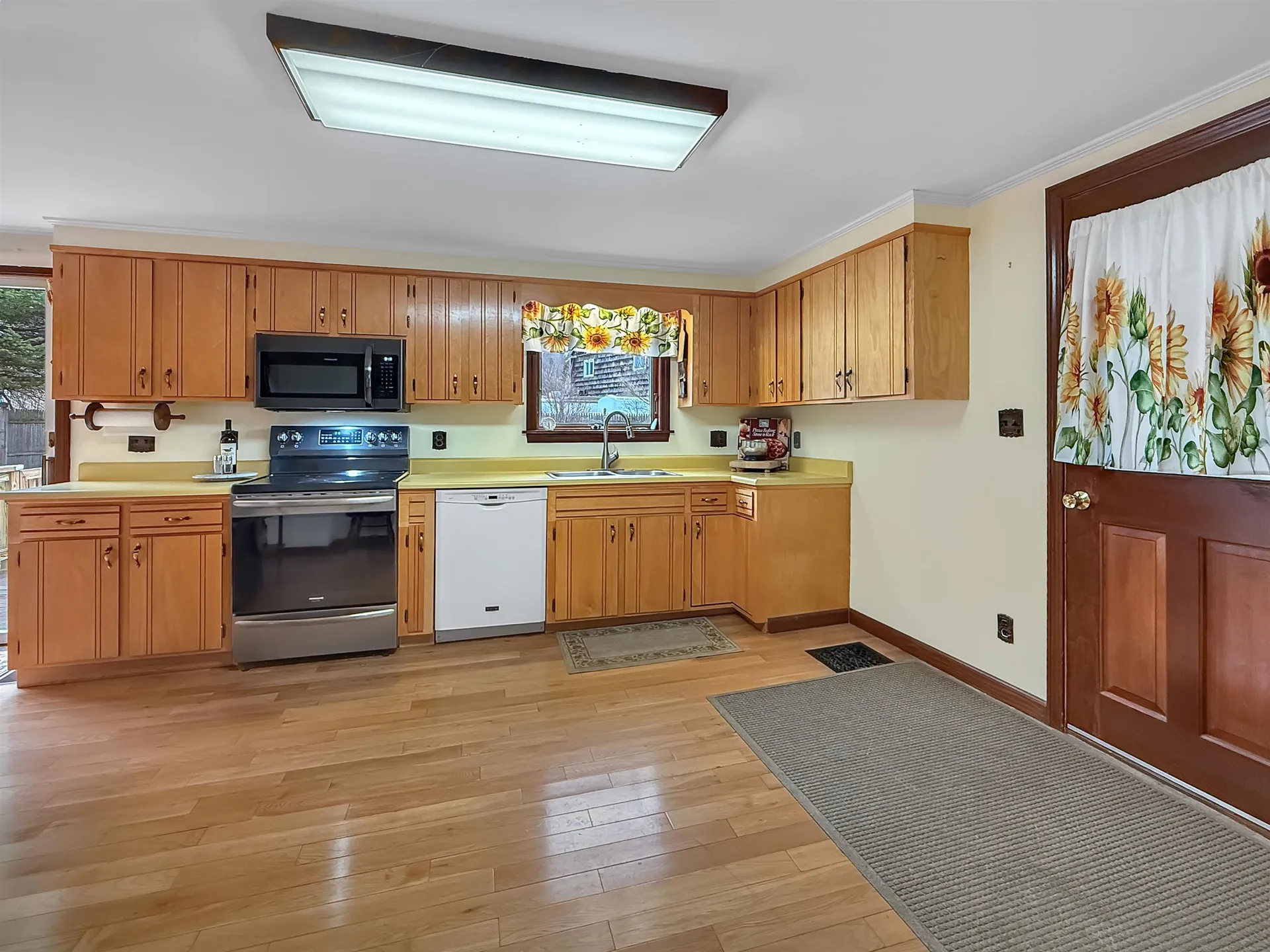 58 Pleasant Street Colebrook NH 03576